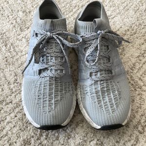 Men’s under armor sneakers